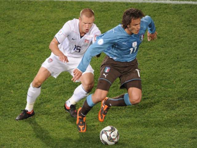 吉拉迪诺：维埃里接班人梦碎意甲，中超水土不