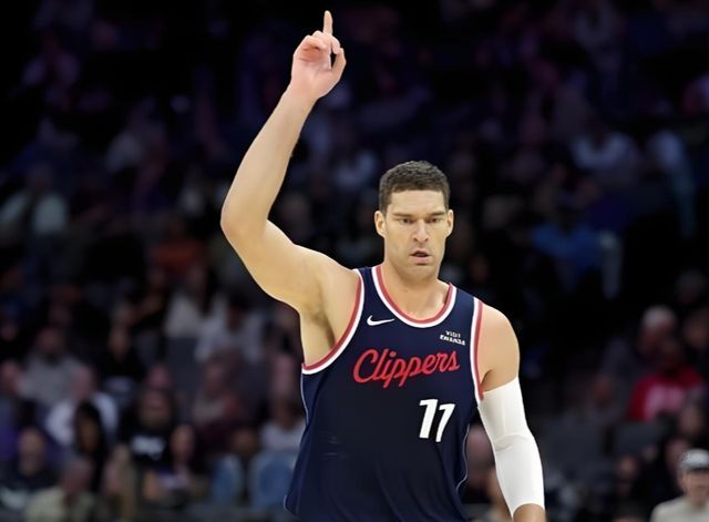 快船附加赛惨败勇士 阵容重组引热议