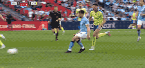 曼城逆转南安普顿晋级足总杯决赛